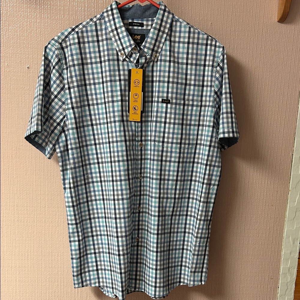 Lee Men's Plaid Button-Down Shirt - Blue and White